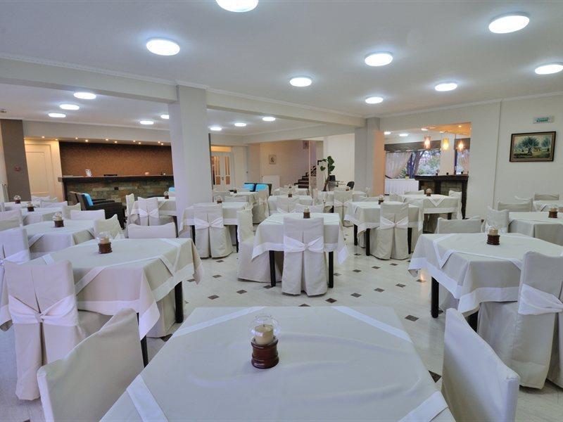 Lintzi Hotel Arkoudi Exterior photo